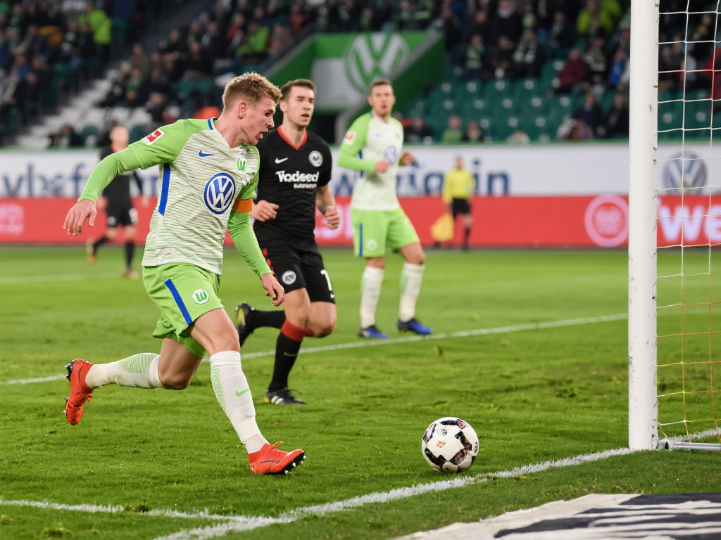 沃尔夫斯堡主场意外失利,不敌苦战保级队 在职业足球赛场上,实力通常是决定比赛走向